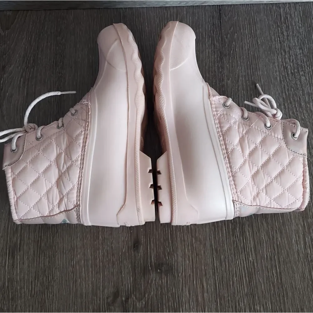 Sperry Port Duck Boots Quilted Light Pink Size 4M